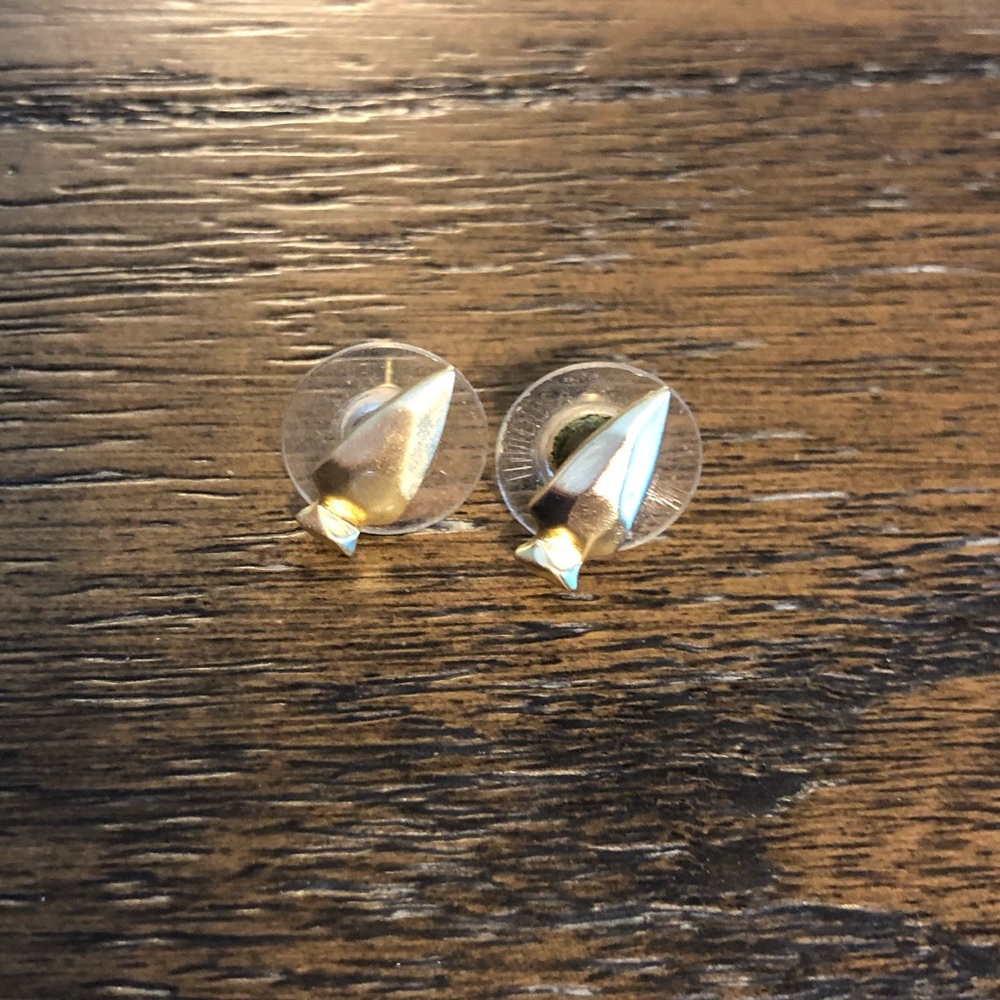 Kendra Scott Gold Arrowhead/Spear Earrings